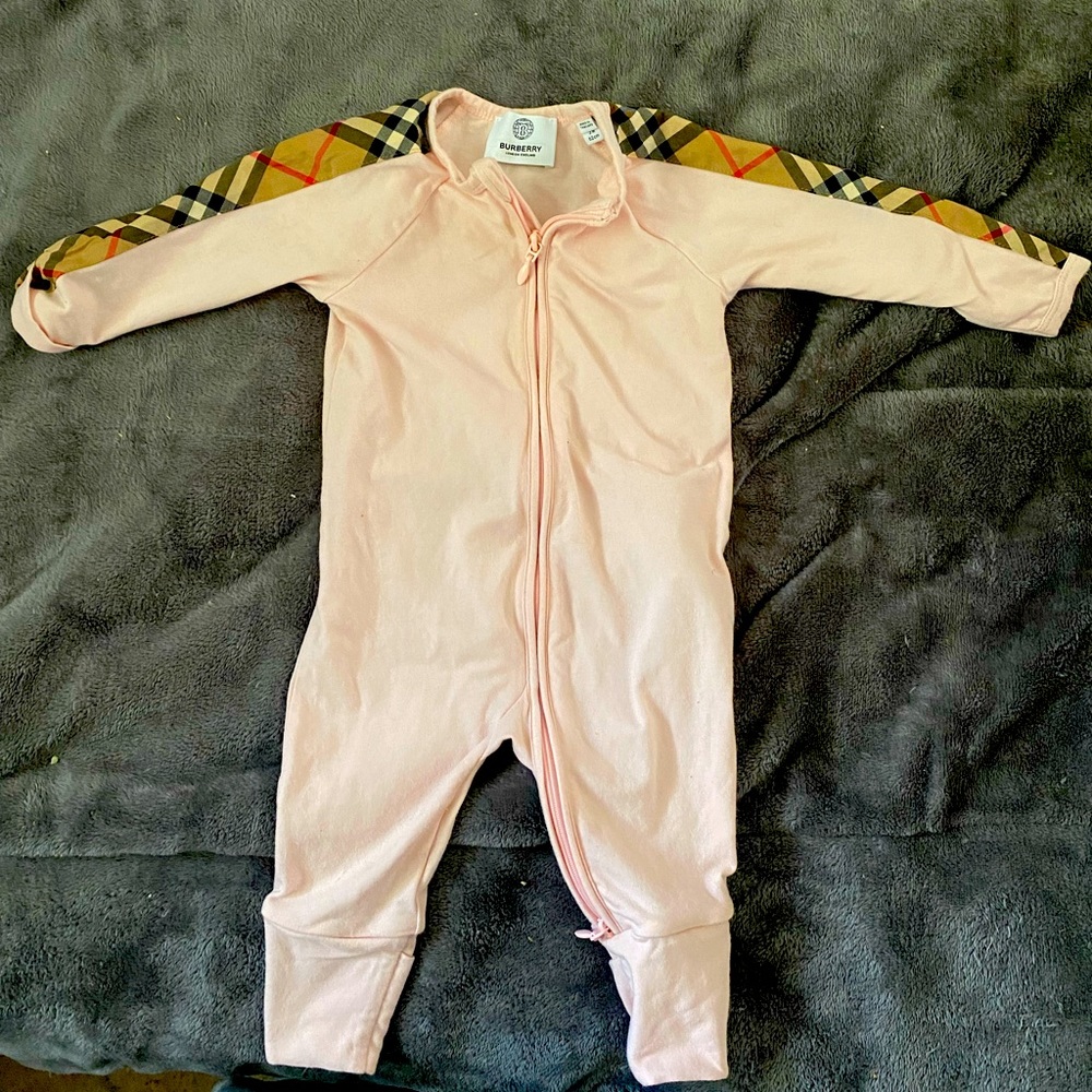 Baby body suit!! Every baby girl should have pink